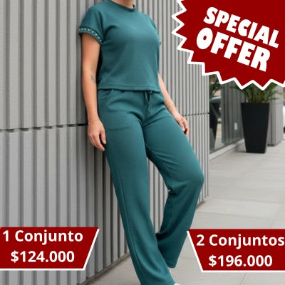 Conjunto Tela Galleta con Detalle de Perlas