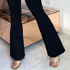Jean bota campana negro