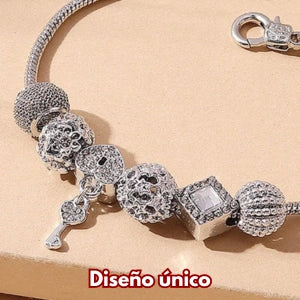 Brillo del Corazón™: Pulsera Charm de Lujo